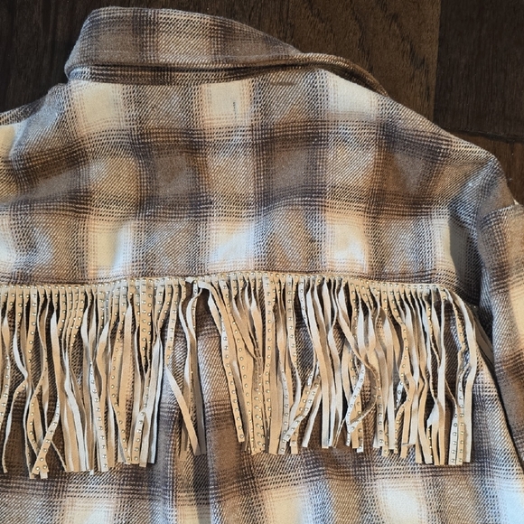 Fringe Shacket - Picture 2 of 4